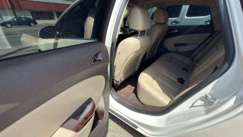 2012 Buick Verano Leather Group
