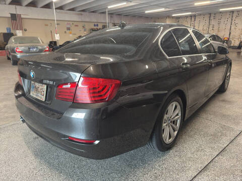 2015 BMW 5 Series 528i