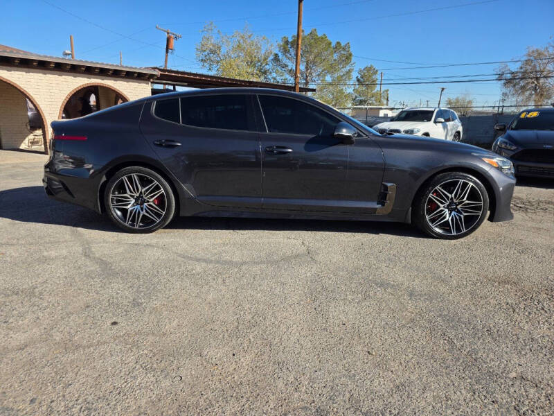 2022 Kia Stinger GT1