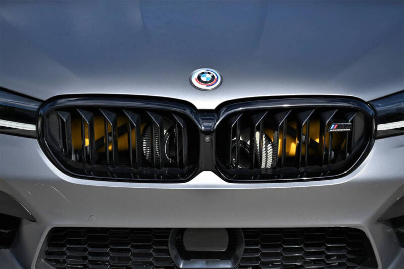 2023 BMW M5