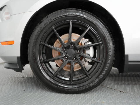 2012 Ford Mustang V6