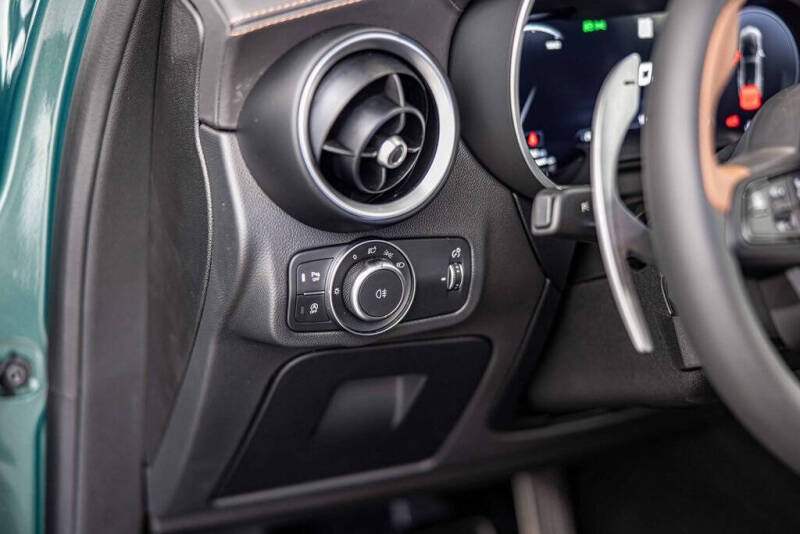 2025 Alfa Romeo Stelvio