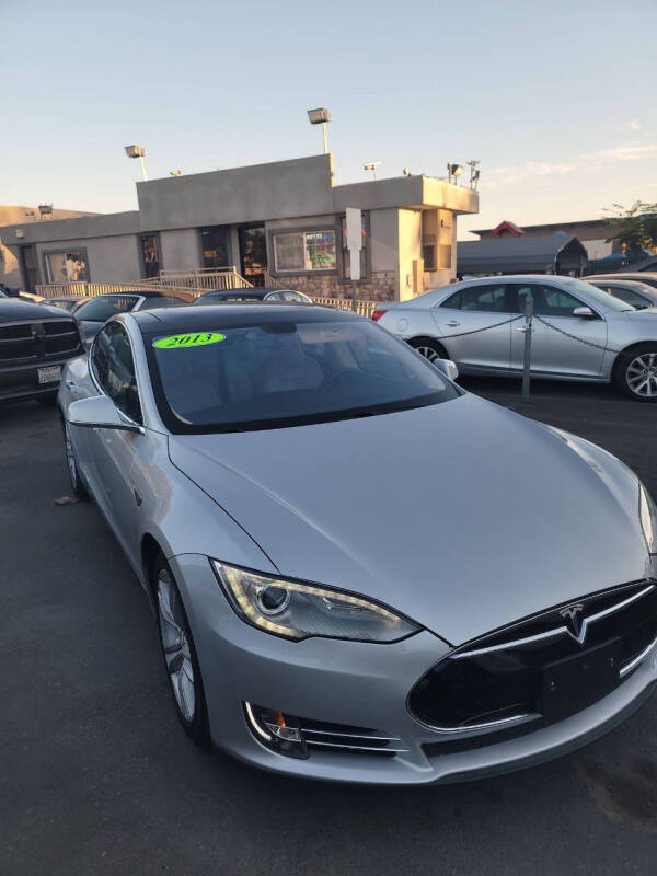 2013 Tesla Model S