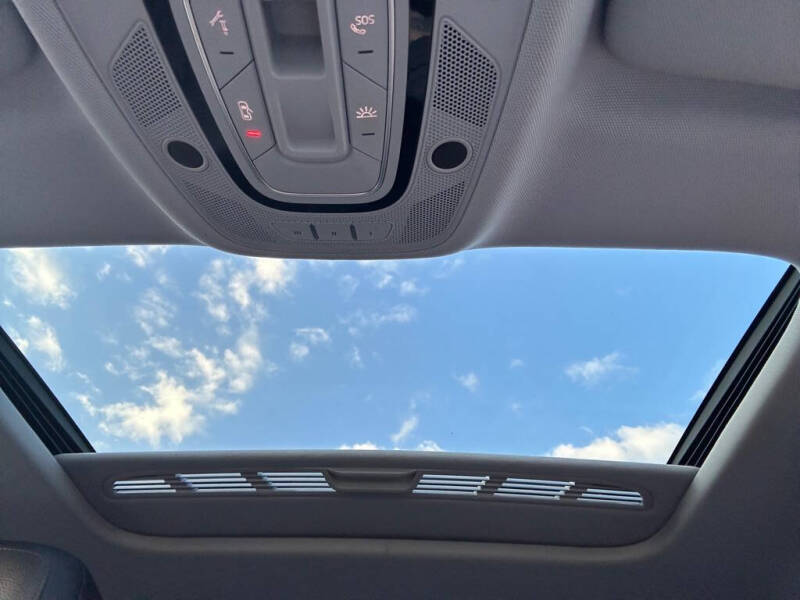 2017 Audi A4 2.0T quattro Premium Plus