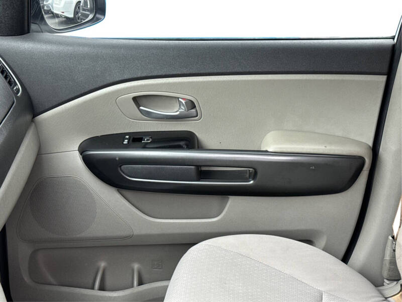 2016 Kia Sedona L