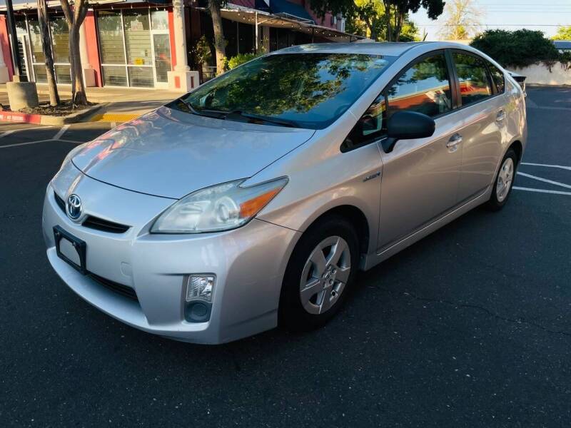 2010 Toyota Prius for sale at Lux Global Auto Sales in Sacramento CA
