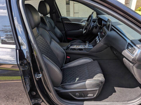 2021 Genesis G70