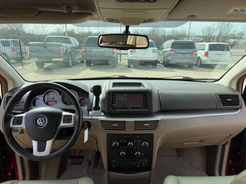 2012 Volkswagen Routan