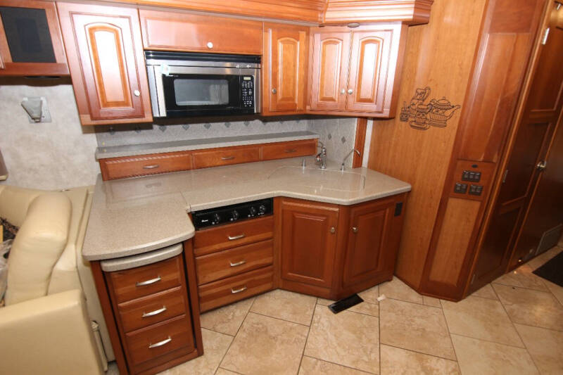 2011 Winnebago Journey