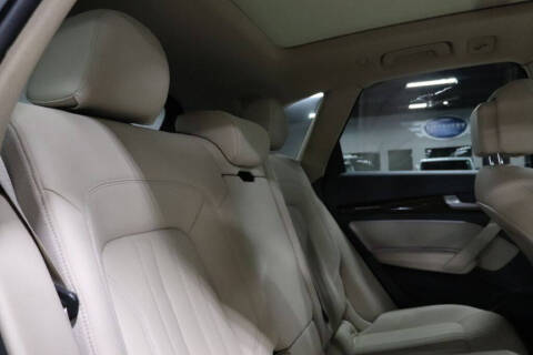 2020 Audi Q5 quattro Premium Plus 45 TFSI