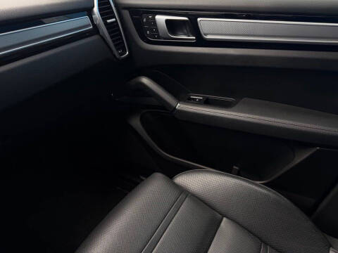 2023 Porsche Cayenne