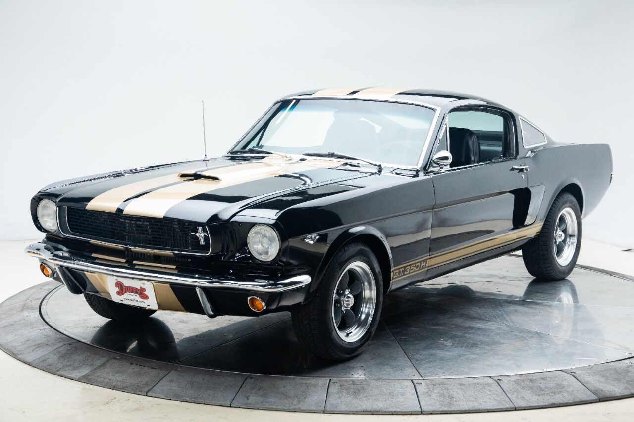 1965 Ford Mustang 1