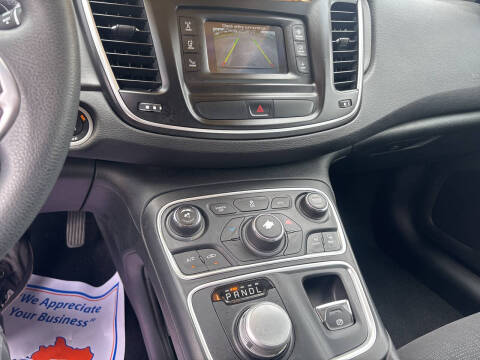 2016 Chrysler 200 Limited