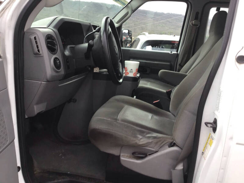 2012 Ford E-Series E-350 SD XLT