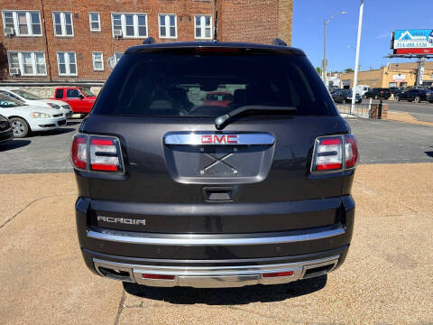 2016 GMC Acadia Denali