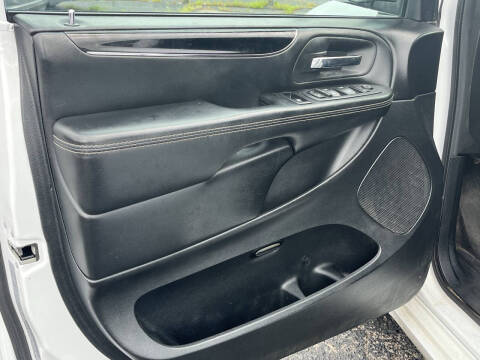 2017 Dodge Grand Caravan SE