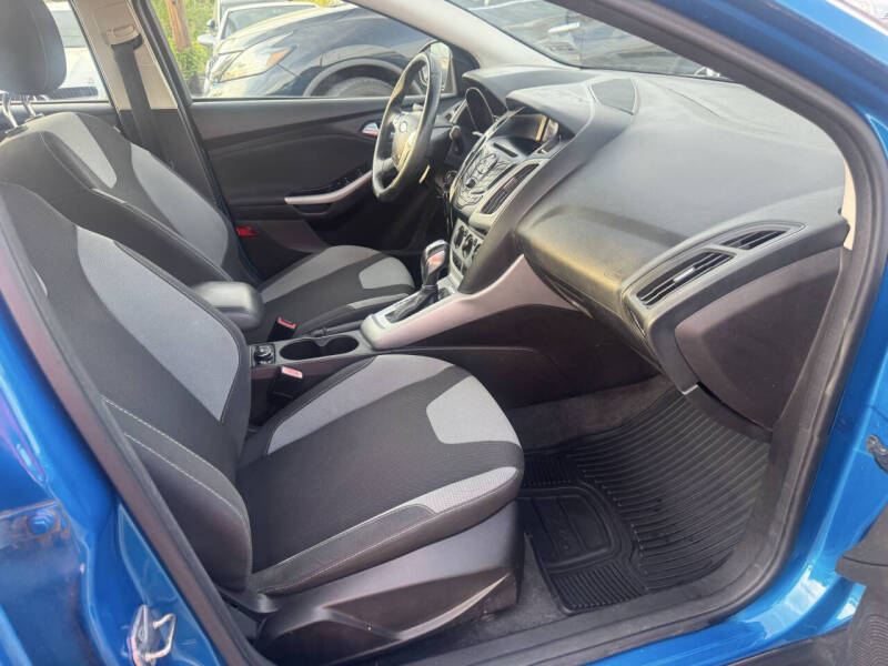 2012 Ford Focus SE