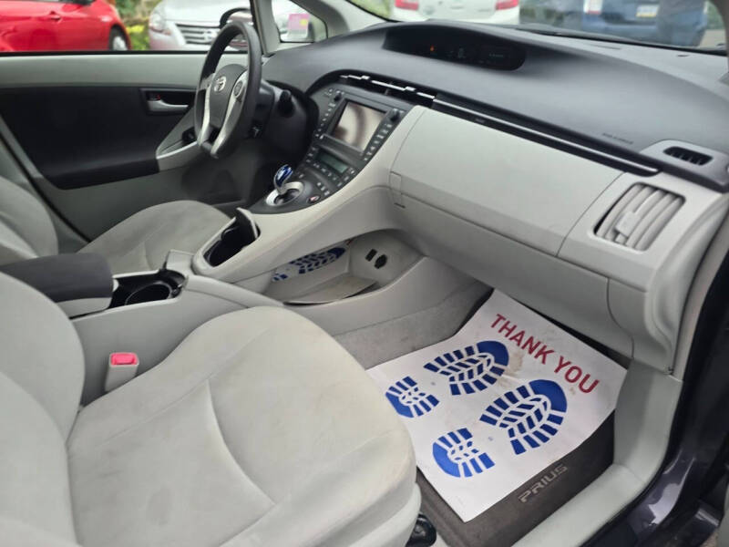 2010 Toyota Prius II