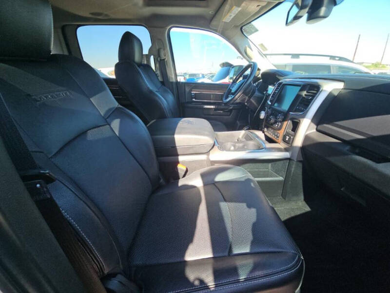 2017 RAM 1500 Laramie