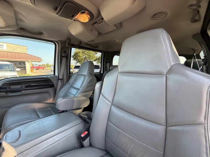 2005 Ford Excursion XLT