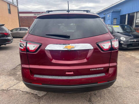 2016 Chevrolet Traverse LT