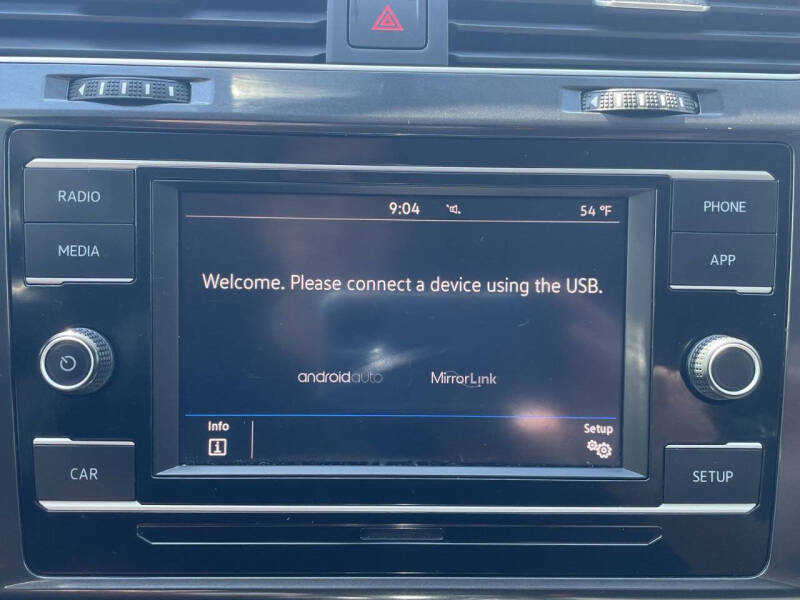 2019 Volkswagen Golf S