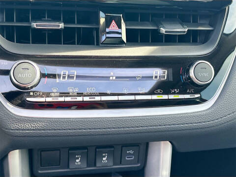 2024 Toyota Corolla Cross XLE