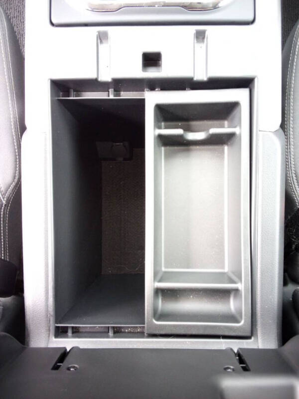 2024 Nissan Titan XD SV