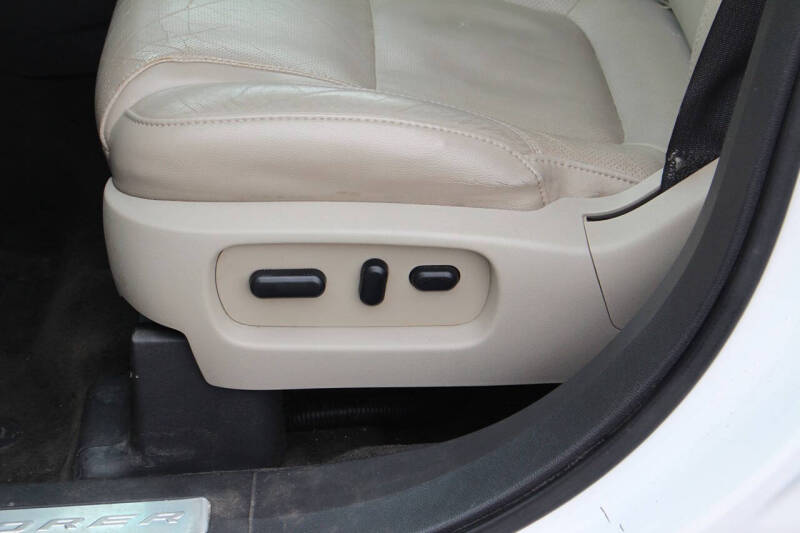 2011 Ford Explorer Limited