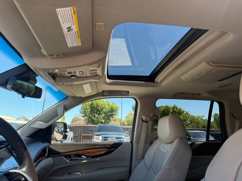 2017 Cadillac Escalade Premium Luxury
