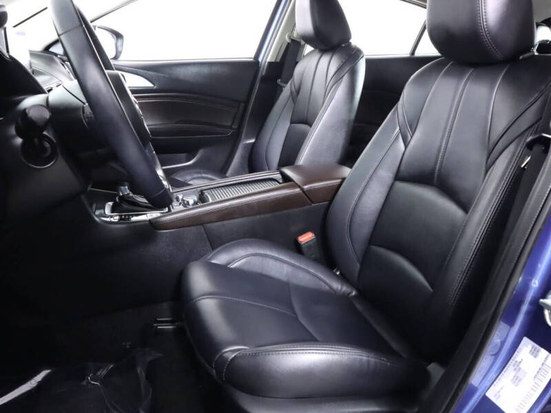 2017 Mazda MAZDA3 Touring