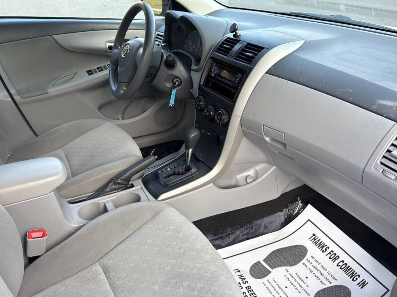 2009 Toyota Corolla LE