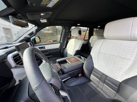 2025 Toyota Sequoia Capstone