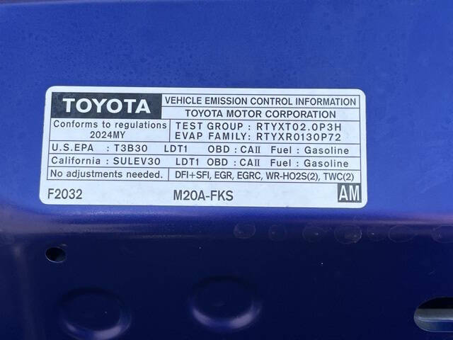 2024 Toyota Corolla Cross LE