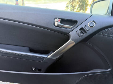 2016 Hyundai Genesis Coupe 3.8