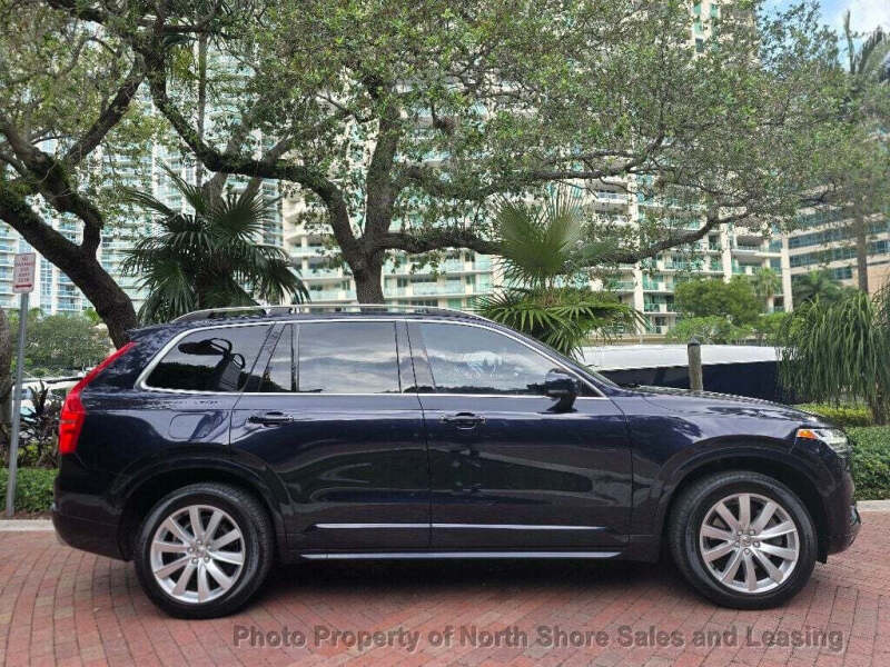 2016 Volvo XC90 T6 Momentum