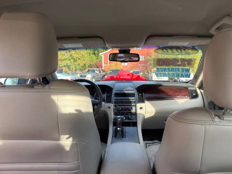 2010 Ford Taurus SEL