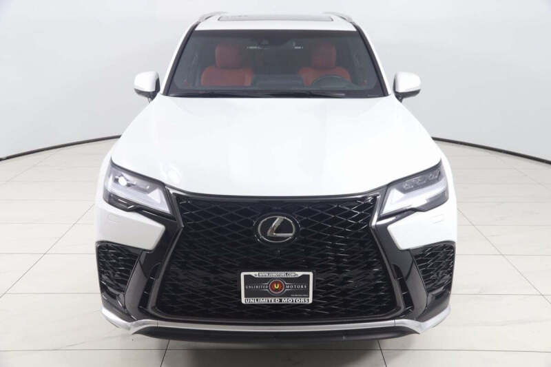 2023 Lexus LX 600 F SPORT Handling