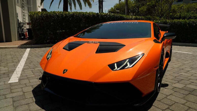 2022 Lamborghini Huracan STO