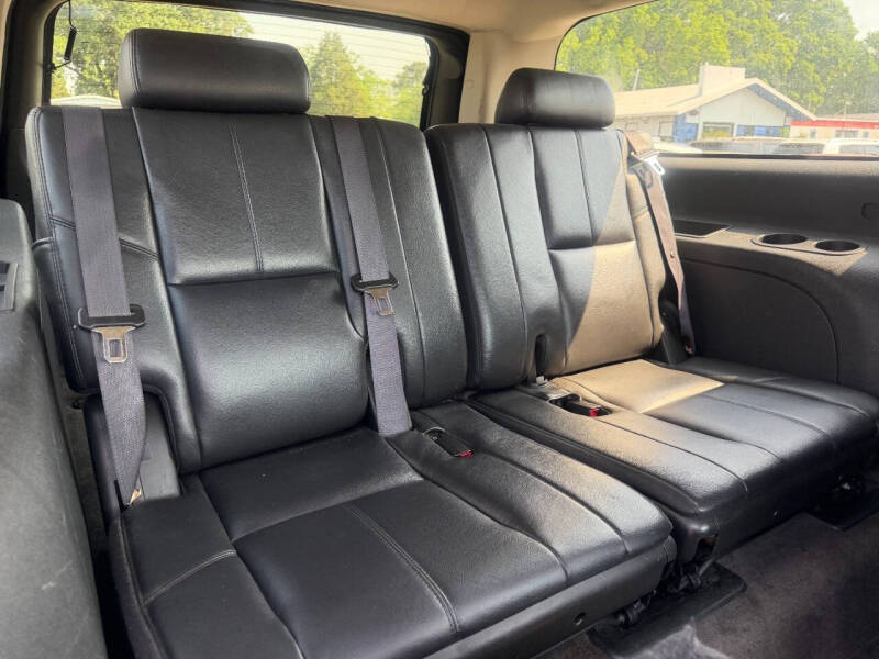 2011 Chevrolet Suburban LT