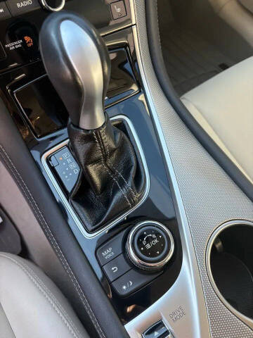 2015 Infiniti Q50 Premium