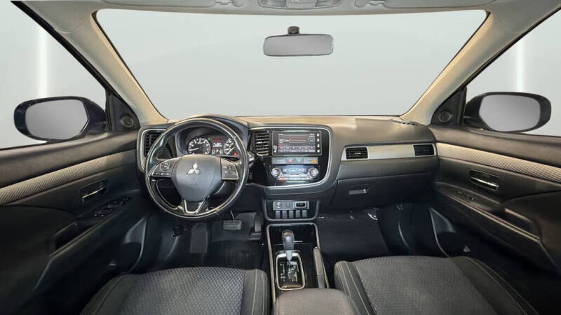 2017 Mitsubishi Outlander SE