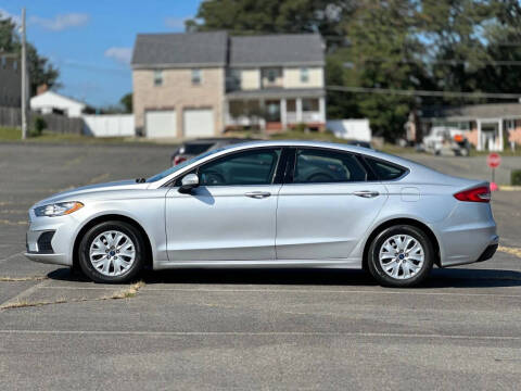 2019 Ford Fusion S
