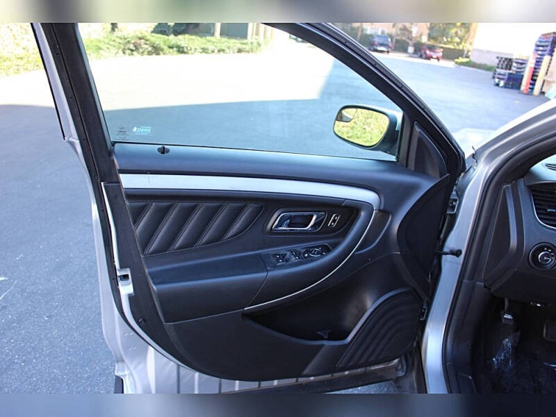 2013 Ford Taurus SEL