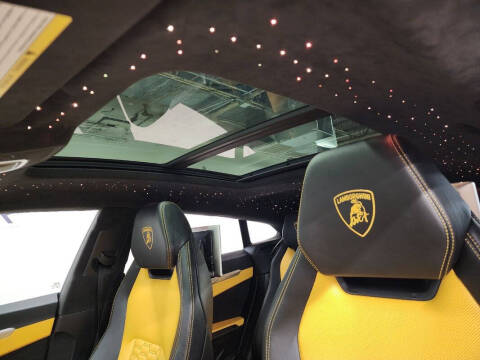 2019 Lamborghini Urus