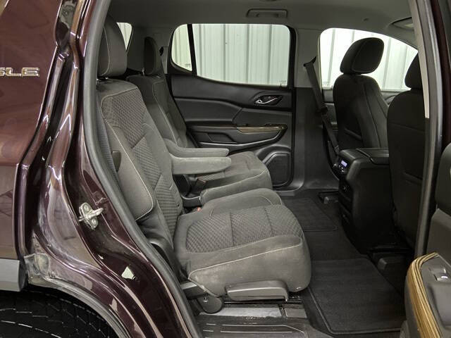 2017 GMC Acadia SLE-2