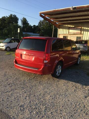 2013 Dodge Grand Caravan for sale at United Auto Sales in Manchester TN