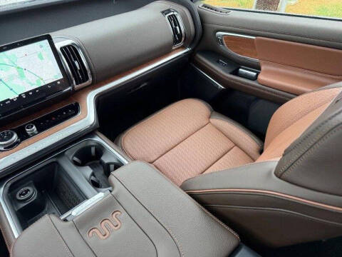 2025 Ford Expedition King Ranch