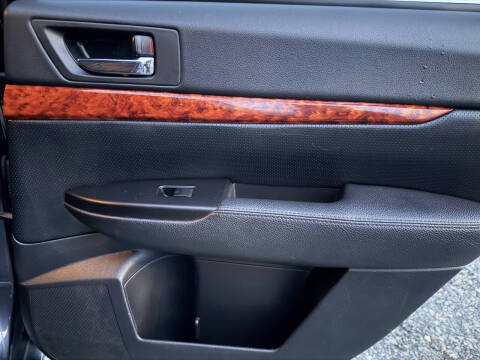 2011 Subaru Outback 2.5i Limited