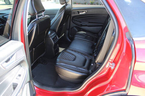 2023 Ford Edge Titanium